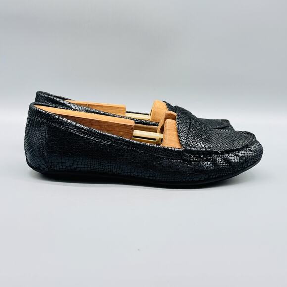 Vionic Shoes Women 7 Black Leather Larrun Loafer Snakeprint Slip On Arch Support - Picture 1 of 10